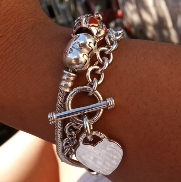 JEWELRY & ACCESSORIES SHOW LISTING - Picture 7 of 12